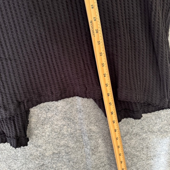 Free People Waffle Knit Boho Relaxed Fit Cowl Neck Sweater Size Small - Picture 8 of 16